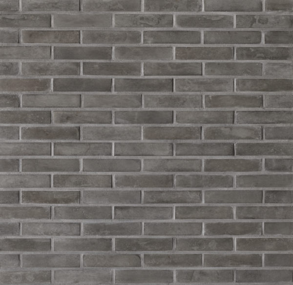 Parement mural en Brique Chromatik anthracite Orsol, briquette reconstituée à texture lisse posée en panneresse – produit Matiera Orsol vendu par Orpa Matériaux (Elaustore).